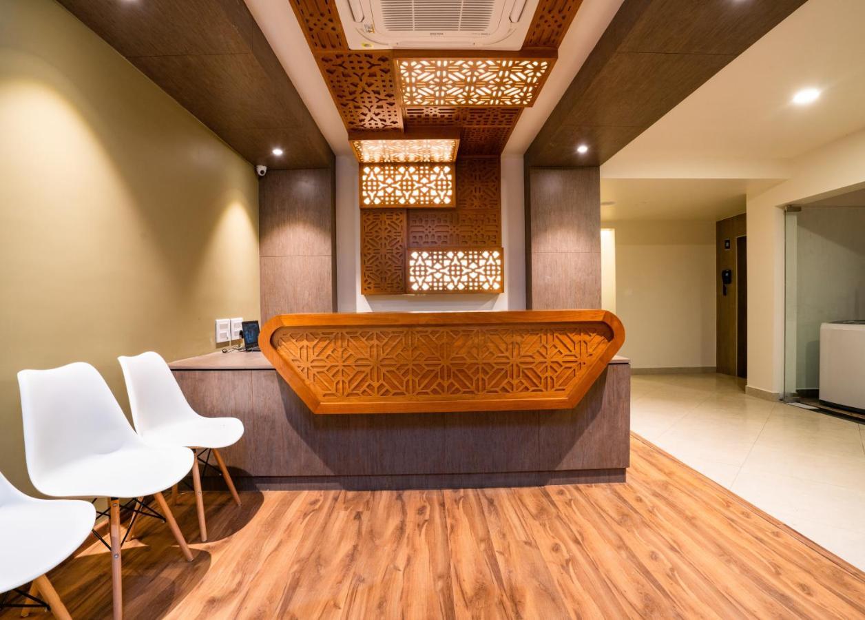 Lavender Infopark Kochi Hotel Bagian luar foto