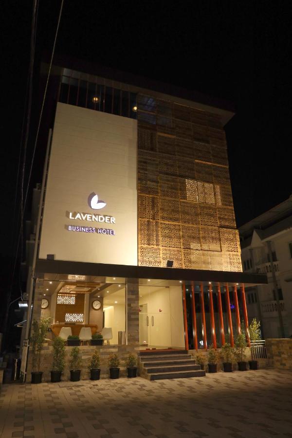 Lavender Infopark Kochi Hotel Bagian luar foto